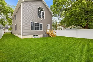 1850 Voshage St, Baldwin, NY 11510 - Photo 32