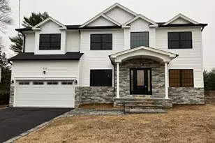 51 Michigan Ave, Massapequa, NY 11758 - Photo 2