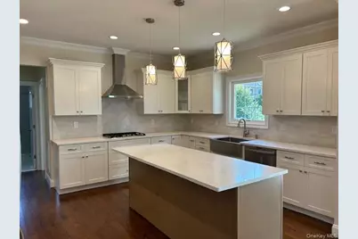 51 Michigan Avenue, Massapequa, NY 11758 - Photo 14