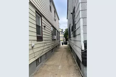 10318 115th Street, Richmond Hill, NY 11419 - Photo 2