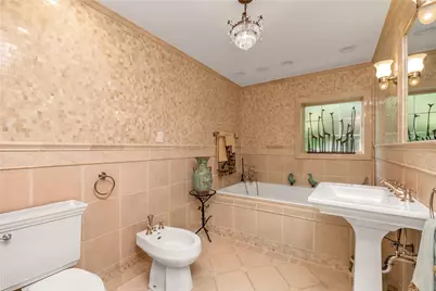 1338 Kearney Avenue, Bronx, NY 10465 - Photo 22