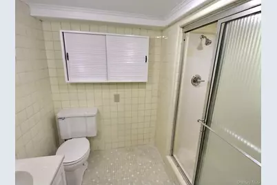 306 Cambridge Avenue, Garden City, NY 11530 - Photo 32