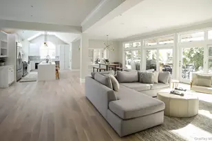 4 Douglas Ct, Hampton Bays, NY 11946 - Photo 4