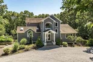 4 Douglas Ct, Hampton Bays, NY 11946 - Photo 2