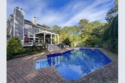 4 Douglas Court, Hampton Bays, NY 11946 - Photo 6