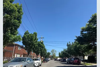 140-33 Coombs Street, Springfield Gardens, NY 11413 - Photo 4