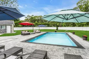 21 Buttonwood Dr, Dix Hills, NY 11746 - Photo 42