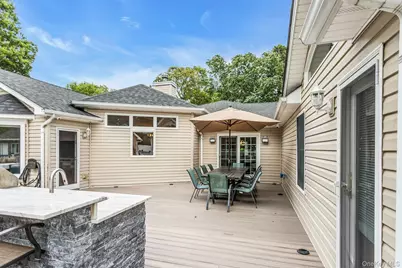 21 Buttonwood Drive, Dix Hills, NY 11746 - Photo 38