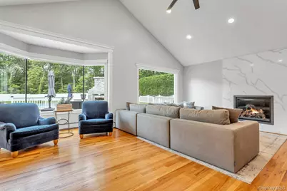 21 Buttonwood Drive, Dix Hills, NY 11746 - Photo 12