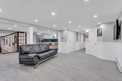 21 Buttonwood Drive, Dix Hills, NY 11746 - Photo 32