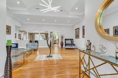 21 Buttonwood Drive, Dix Hills, NY 11746 - Photo 4