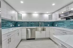 21 Buttonwood Dr, Dix Hills, NY 11746 - Photo 30