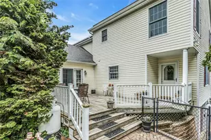 16 Abbey Ln, East Setauket, NY 11733 - Photo 36