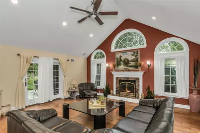 16 Abbey Lane, East Setauket, NY 11733 - Photo 10