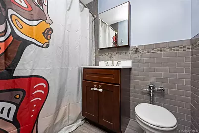 88-25 155th Avenue #2M, Howard Beach, NY 11414 - Photo 8