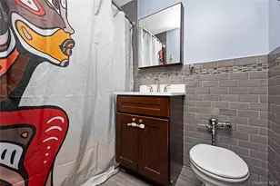 88-25 155th Ave, Howard Beach, NY 11414 - Photo 8