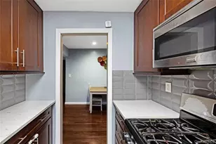 88-25 155th Ave, Howard Beach, NY 11414 - Photo 10