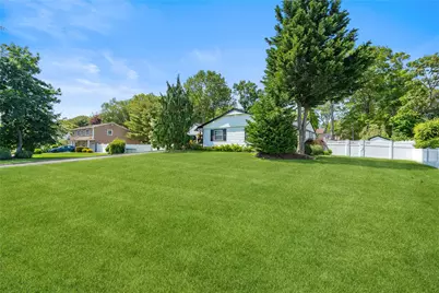 11 Gallatin Drive, Dix Hills, NY 11746 - Photo 28