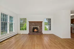 6 Huckleberry Ln E, Hampton Bays, NY 11946 - Photo 18