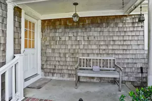 6 Huckleberry Ln E, Hampton Bays, NY 11946 - Photo 2