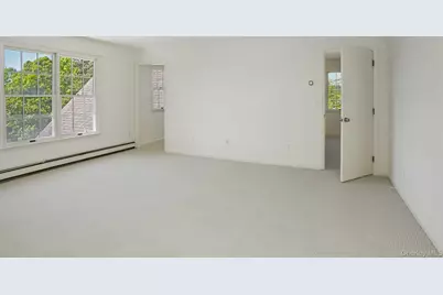 6 Huckleberry Lane E, Hampton Bays, NY 11946 - Photo 30