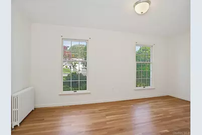 6 Huckleberry Lane E, Hampton Bays, NY 11946 - Photo 34