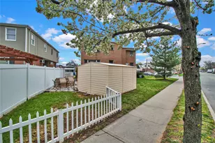 154-05 129th Ave, Jamaica, NY 11434 - Photo 4