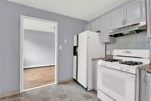 154-05 129th Ave, Jamaica, NY 11434 - Photo 8