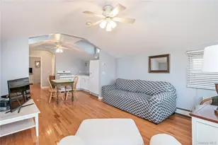 25 B Edgewater Park, Bronx, NY 10465 - Photo 4