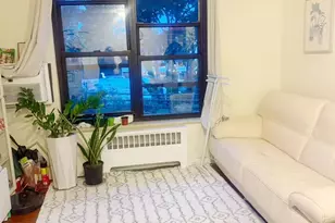 46 Terrace Cir, Great Neck, NY 11021 - Photo 8