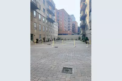 4231 Colden Street #R6C, Flushing, NY 11355 - Photo 10