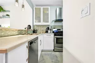 47-20 42nd St, Sunnyside, NY 11104 - Photo 2