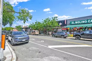 47-20 42nd St, Sunnyside, NY 11104 - Photo 32