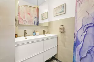 47-20 42nd St, Sunnyside, NY 11104 - Photo 10