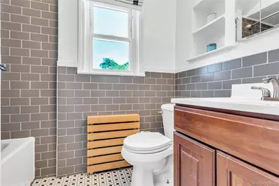 7931 211th Street, Oakland Gardens, NY 11364 - Photo 18