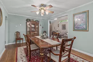 84 Charles St, Mineola, NY 11501 - Photo 2