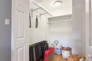 71-24 163rd St, Fresh Meadows, NY 11365 - Photo 10