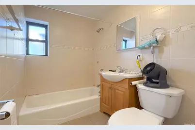 71-24 163rd Street #5A, Fresh Meadows, NY 11365 - Photo 12