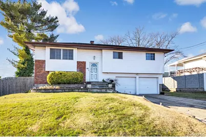 46 Sunburst Drive, Deer Park, NY 11729 - Photo 4