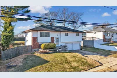 46 Sunburst Drive, Deer Park, NY 11729 - Photo 1