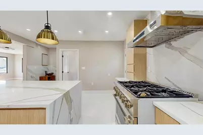 150-11 84th Drive, Jamaica, NY 11432 - Photo 10