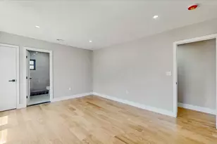 150-11 84th Dr, Jamaica, NY 11432 - Photo 14