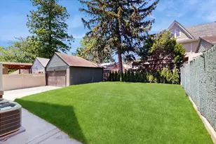 150-11 84th Dr, Jamaica, NY 11432 - Photo 36