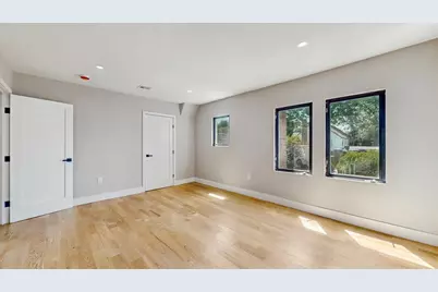 150-11 84th Drive, Jamaica, NY 11432 - Photo 16