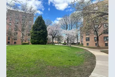 150-40 71 Avenue #2F, Kew Gardens, NY 11367 - Photo 4