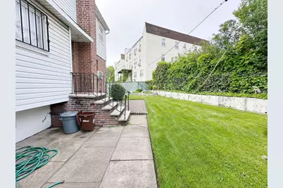 2311 Whitestone Expressway, Whitestone, NY 11357 - Photo 6