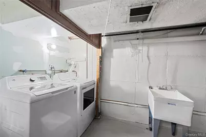 24 Paerdegat 1st Street, Brooklyn, NY 11236 - Photo 16