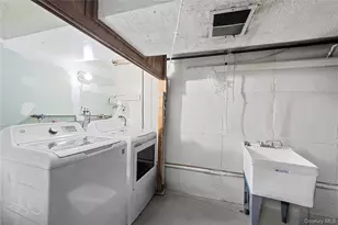 24 Paerdegat 1st St, Brooklyn, NY 11236 - Photo 16