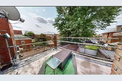 2547 Laconia Avenue, Bronx, NY 10469 - Photo 8