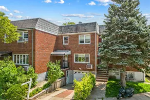 25-31 Bayside Ln, Flushing, NY 11358 - Photo 2